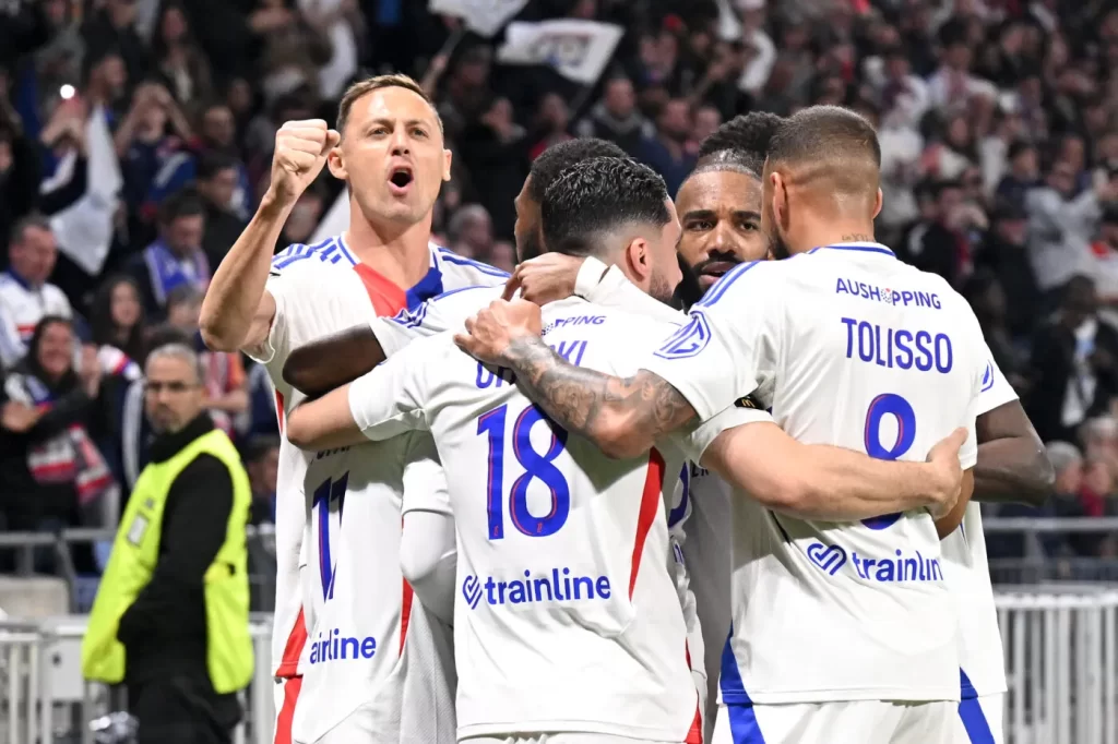 lyon-retrouve-le-moral-en-balayant-rennes
